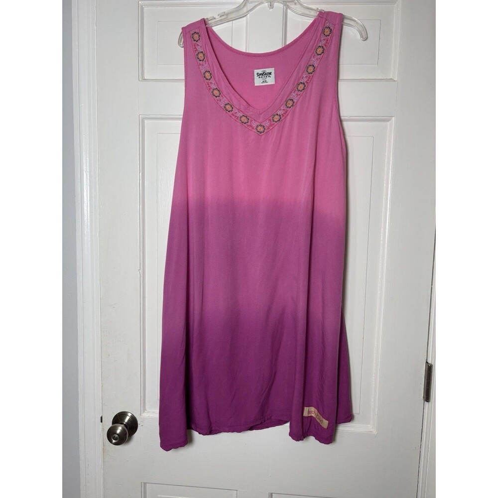 Sunshine’s Raised Pink Ombré Embroidered V-Neck Beach Girl Cover Up Women’s S/M